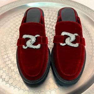 Aerosoles Lowery Bordeaux Velvet slides w/rhinestone pavé buckle NIB